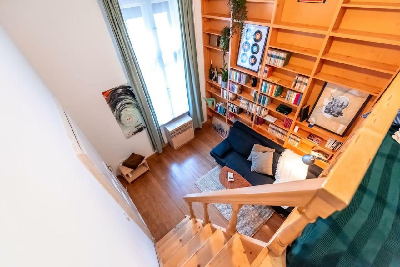Artlovers' Flat - Kazinczy Street ブダペスト エクステリア 写真