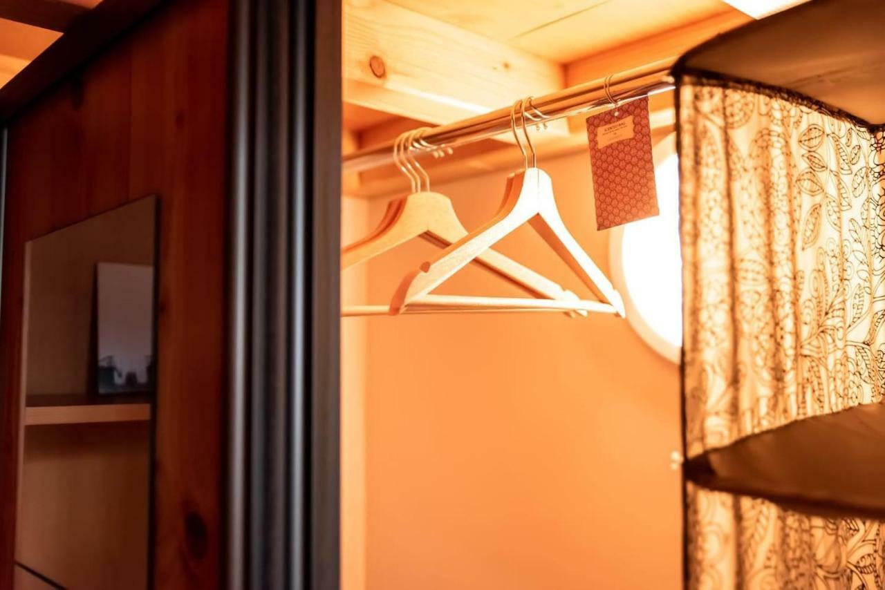 Artlovers' Flat - Kazinczy Street ブダペスト エクステリア 写真
