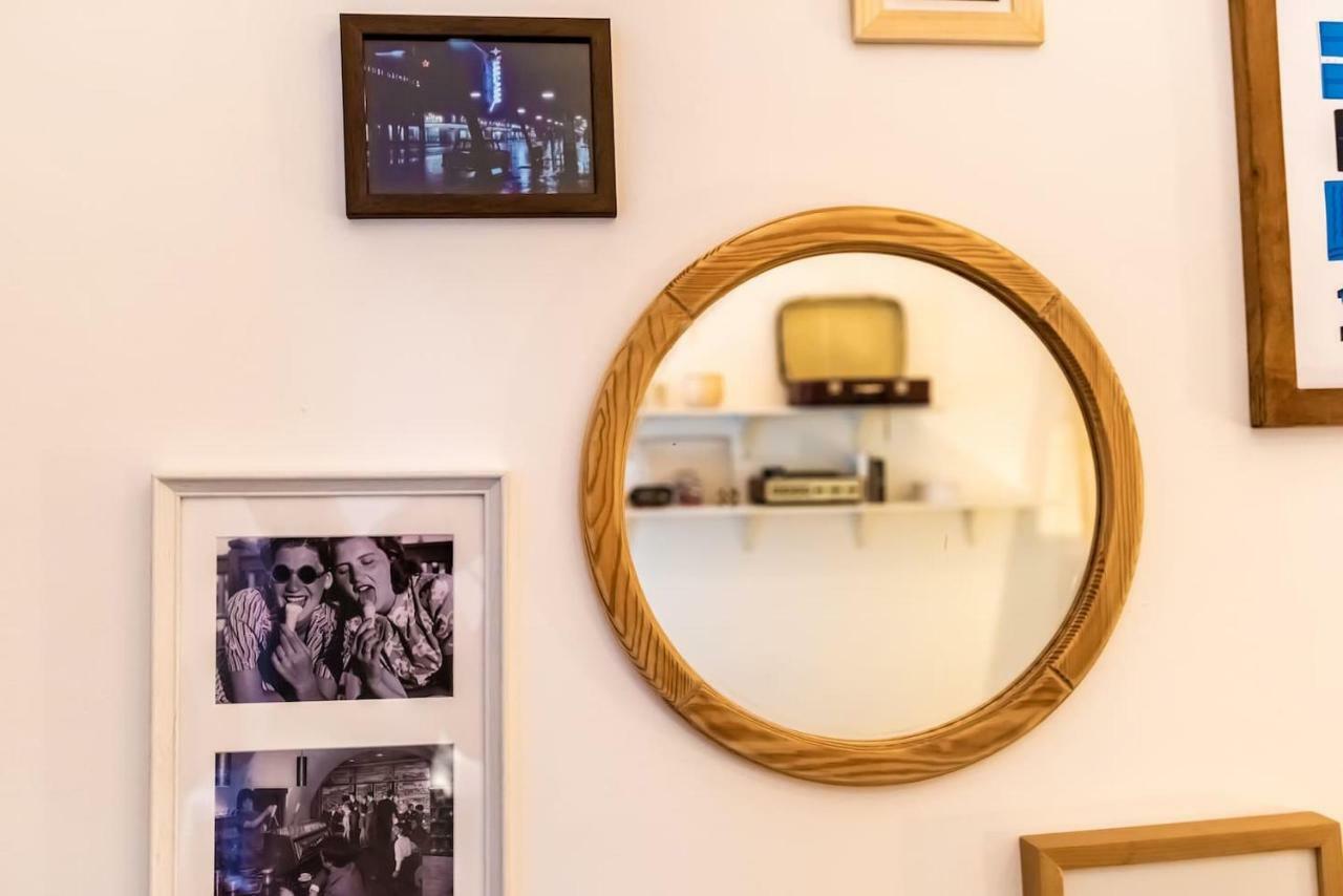 Artlovers' Flat - Kazinczy Street ブダペスト エクステリア 写真